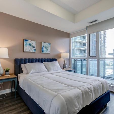 The Benetton Suite - Square One 1 Bedroom + Den + 1 Parking Μισισάουγκα Εξωτερικό φωτογραφία